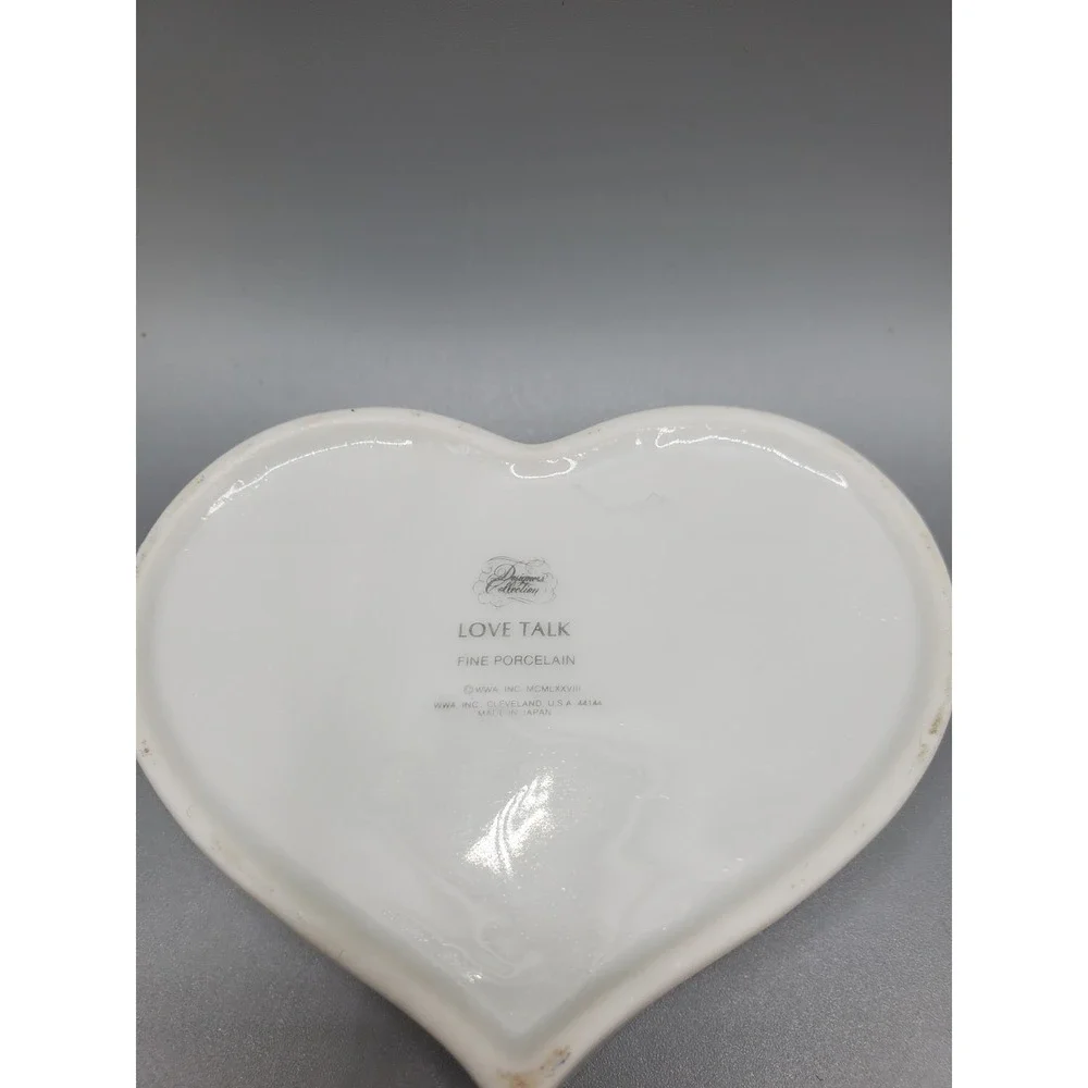 Vtg Holly Hobbie Heart Shaped Porcelain Trinket Box Love Is The Nicest Gift